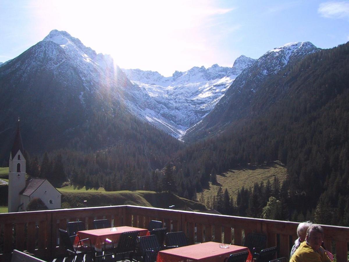 Gasthaus Alpenrose Gramais Exterior foto