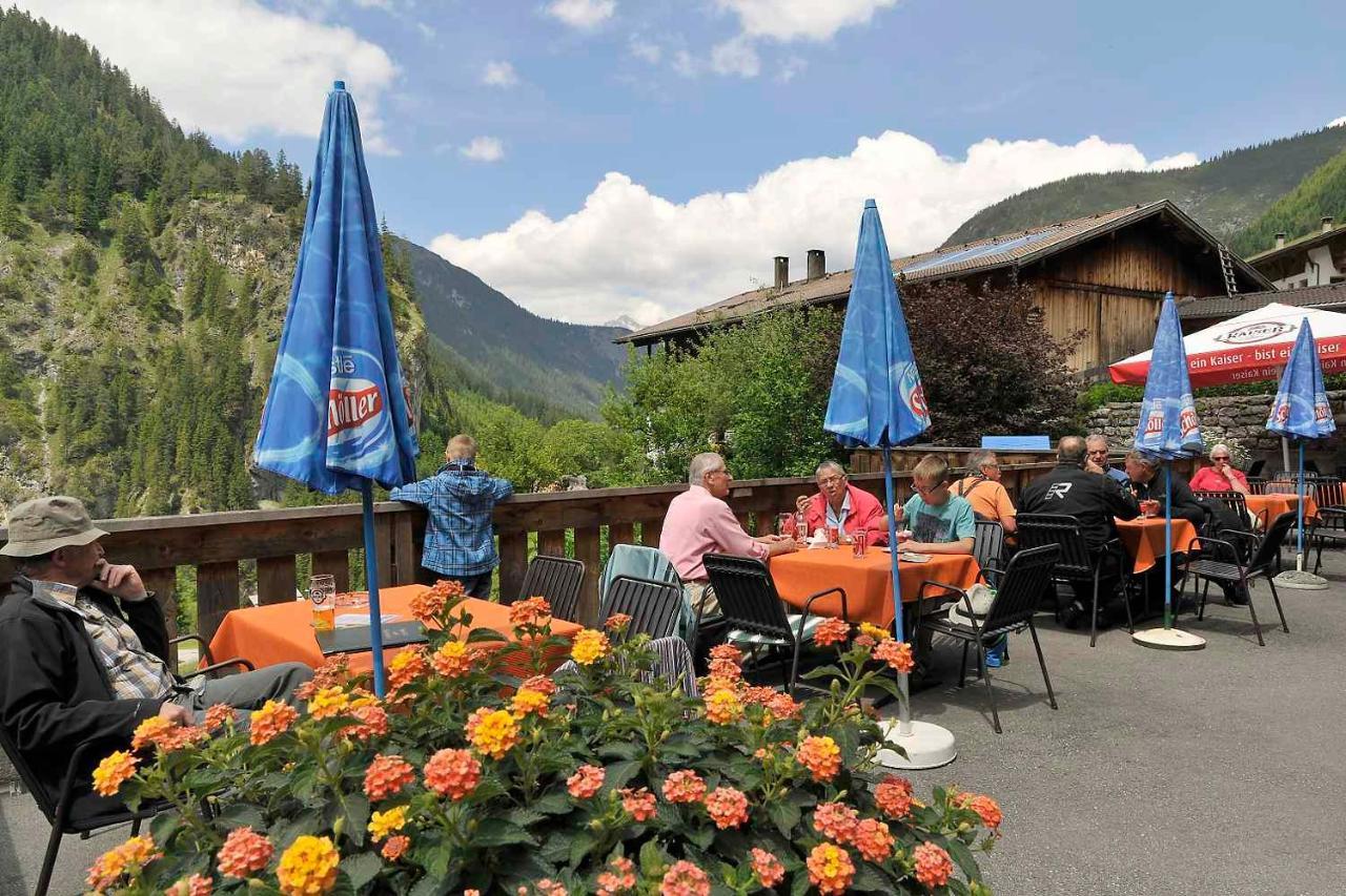Gasthaus Alpenrose Gramais Exterior foto
